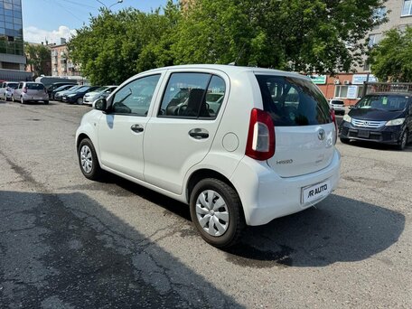 Toyota Passo II (C30)