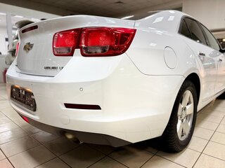 2013 Chevrolet Malibu VIII, белый, 939000 рублей, вид 5