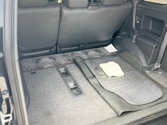 2008 Toyota Land Cruiser Prado 120 Series Рестайлинг, чёрный, 2900000 рублей - вид 13