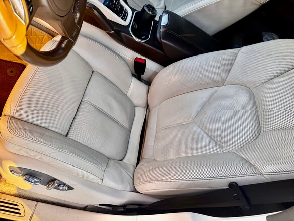 2012 Porsche Cayenne Diesel II (958), чёрный, 2650000 рублей - вид 17