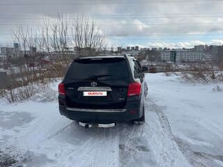 2013 Toyota Highlander II (XU40) Рестайлинг, чёрный, 2000000 рублей, вид 3