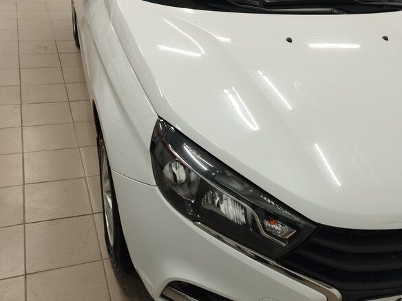 2021 Lada (ВАЗ) Vesta I, белый, 1100000 рублей - вид 1