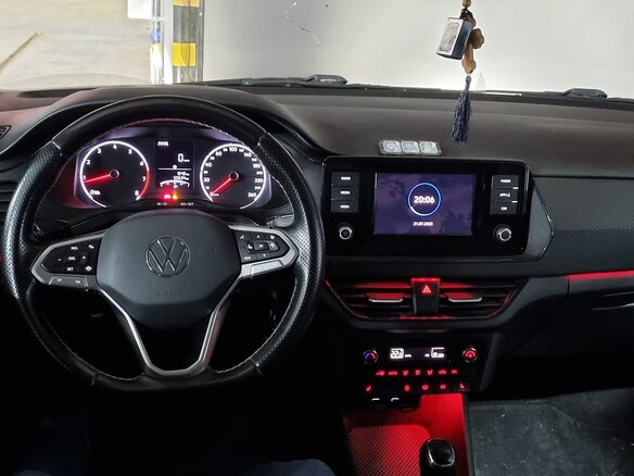 2020 Volkswagen Polo VI, чёрный, 1600000 рублей - вид 6