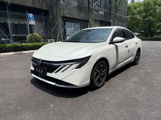 2026 Nissan Sylphy V (B19), белый, 1800000 рублей, вид 1