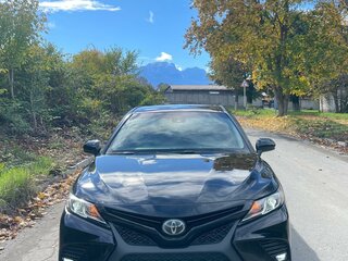 2018 Toyota Camry US Market VIII (XV70), чёрный, 2450000 рублей, вид 3