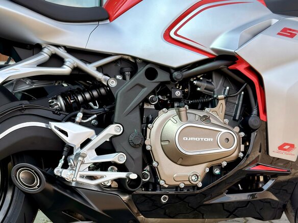2026 QJMotor SRK 421 RR, чёрный, 629000 рублей - вид 19