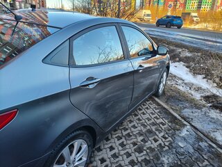 2012 Hyundai Solaris I, серый, 950000 рублей, вид 4