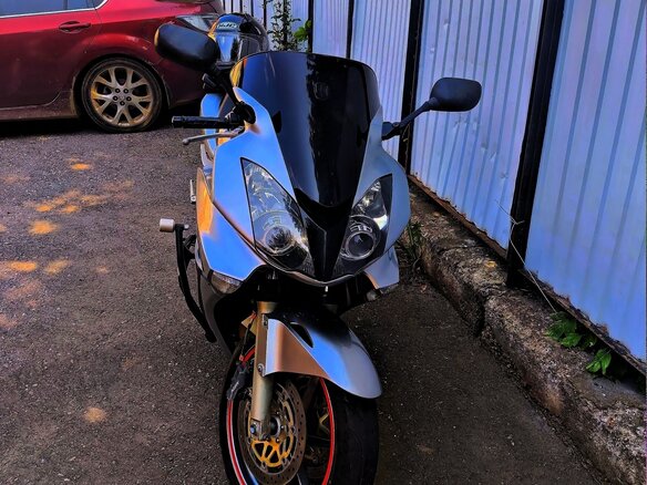2006 Honda VFR 800, серебристый, 529000 рублей - вид 2