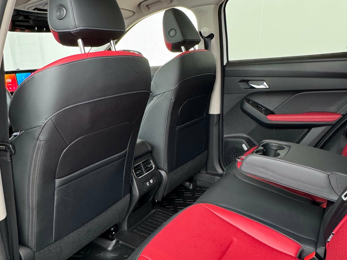 Открыть фотографии: Haval Jolion I Рестайлинг