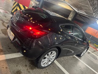 2012 Opel Astra GTC J Рестайлинг, чёрный, 760000 рублей, вид 1