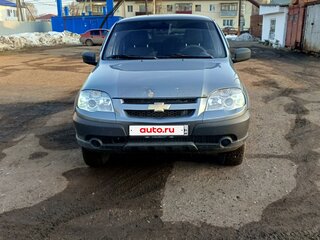 2014 Chevrolet Niva I Рестайлинг, серый, 450000 рублей, вид 3