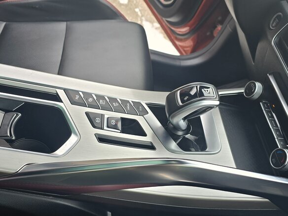 2020 Geely Coolray I, оранжевый - вид 10