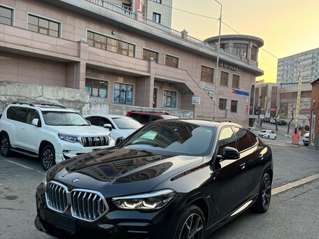 2022 BMW X6 30d III (G06), чёрный, 7450000 рублей, вид 1