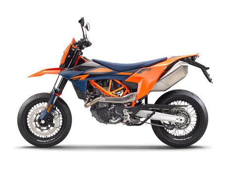 2026 KTM 690 SMC R, оранжевый, 1550000 рублей, вид 1