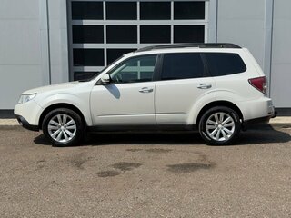 2011 Subaru Forester III Рестайлинг, белый, 865000 рублей, вид 2