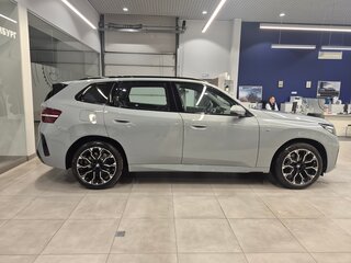 2025 BMW X3 Long 30L xDrive IV (G45/G48), серый, 7250000 рублей, вид 4
