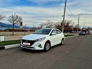 2020 Hyundai Solaris II Рестайлинг, белый, 1510000 рублей, вид 3