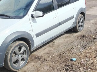 2018 Lada (ВАЗ) Largus Cross I, белый, 900000 рублей, вид 4