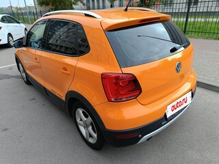2012 Volkswagen Polo Cross V, оранжевый, 700000 рублей, вид 2