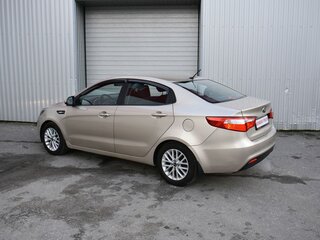 2014 Kia Rio 6-speed III, бежевый, 779000 рублей, вид 3