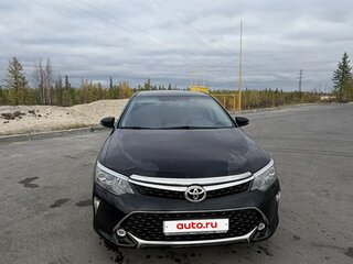 2017 Toyota Camry VII (XV50) Рестайлинг 2, чёрный, 2600000 рублей, вид 1