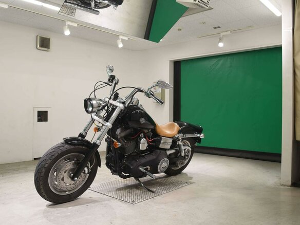 2009 Harley-Davidson Fat Bob, чёрный - вид 2