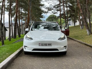 2023 Tesla Model Y Long Range Dual Motor I, белый, 2890000 рублей, вид 5