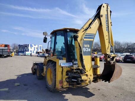 2020 Komatsu WB93R-5, жёлтый, 5824215 рублей, вид 4
