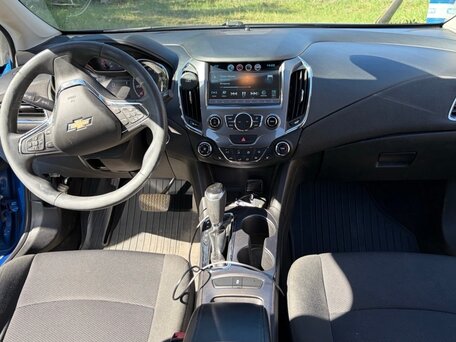 2017 Chevrolet Cruze II, синий, 860000 рублей, вид 5