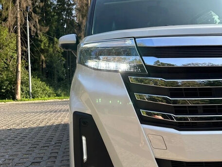 2021 Toyota Roomy I Рестайлинг, белый, 1070000 рублей, вид 4