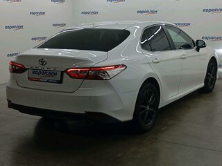 2019 Toyota Camry VIII (XV70), пурпурный, 1660500 рублей, вид 3