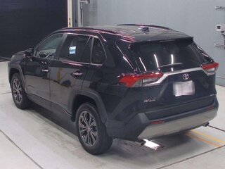 2024 Toyota RAV4 V (XA50), чёрный, 3250005 рублей, вид 2