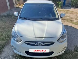 2014 Hyundai Solaris I, белый, 950000 рублей, вид 1