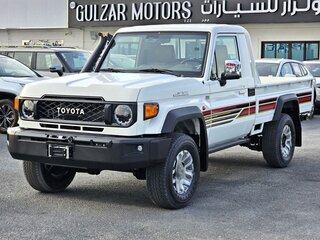 2025 Toyota Land Cruiser 79 70 Series Рестайлинг 2, белый, 6990000 рублей, вид 3