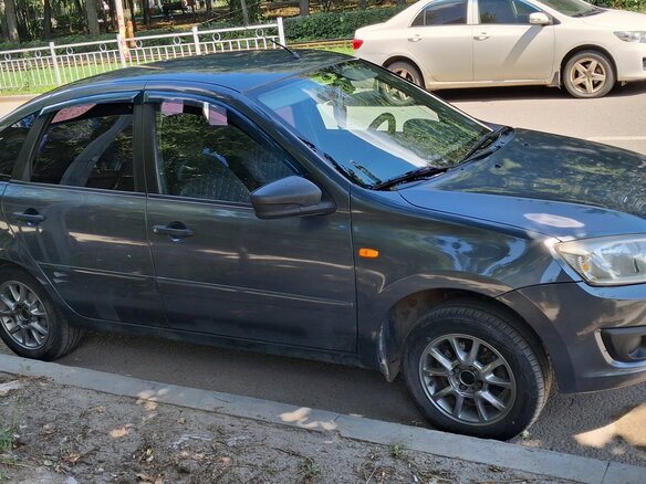 2015 Lada (ВАЗ) Granta I, серебристый - вид 1