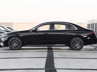 2025 Mercedes-Benz E-Класс 300 VI (W214, S214), чёрный, 9750000 рублей, вид 5