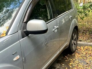 2008 Mitsubishi Outlander II, серебристый, 850000 рублей, вид 4