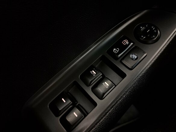 2017 Kia Cerato III Рестайлинг (Classic), чёрный, 990000 рублей - вид 15