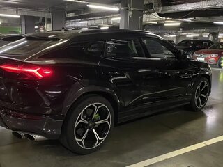 2022 Lamborghini Urus I, чёрный, 27000000 рублей, вид 3
