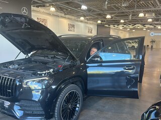2019 Mercedes-Benz GLS 450 II (X167), чёрный, 8000000 рублей, вид 1