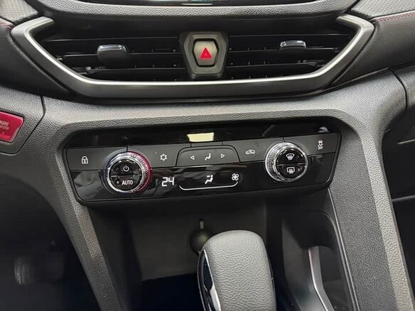 2023 Chevrolet Orlando II, чёрный, 1500000 рублей - вид 22