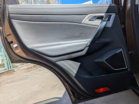 2020 Geely Atlas I, коричневый, 1580000 рублей - вид 12
