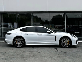 2021 Porsche Panamera Turbo S II Рестайлинг, белый, 17490000 рублей, вид 3
