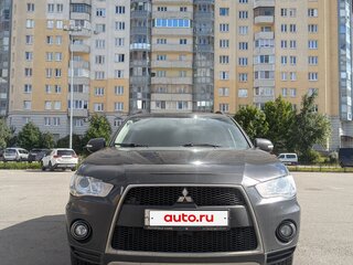 2010 Mitsubishi Outlander II Рестайлинг, чёрный, 1100000 рублей, вид 3