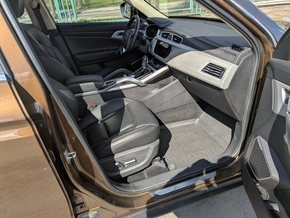 2020 Geely Atlas I, коричневый, 1580000 рублей - вид 7