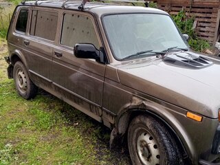 2016 Lada (ВАЗ) 2131 (4x4) I, коричневый, 600000 рублей, вид 1
