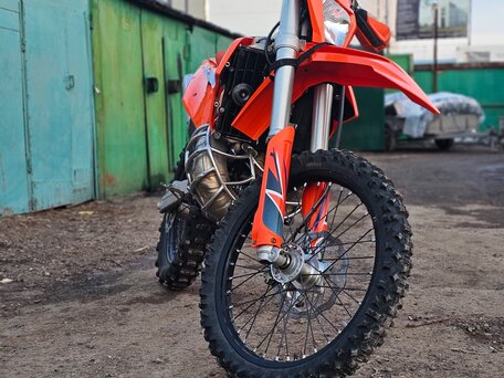 2022 KTM 300 EXC, оранжевый, 679000 рублей, вид 4