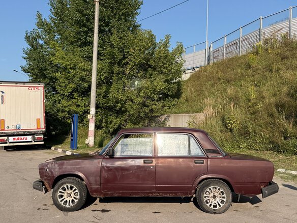 2009 Lada (ВАЗ) 2107, пурпурный, 50000 рублей - вид 5