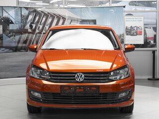 2018 Volkswagen Polo V Рестайлинг, оранжевый, 1149000 рублей, вид 2