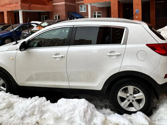 2014 Kia Sportage III Рестайлинг, белый, 1250000 рублей - вид 3